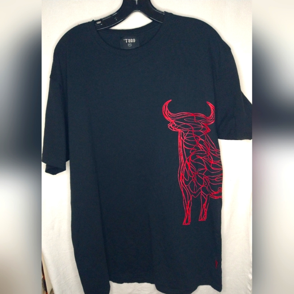 Black Toro brand 2xl Tshirt